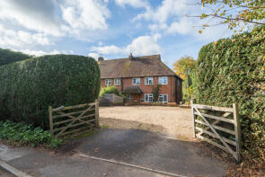 Hazelview, Tilford Street, Tilford, Farnham GU10 2AA