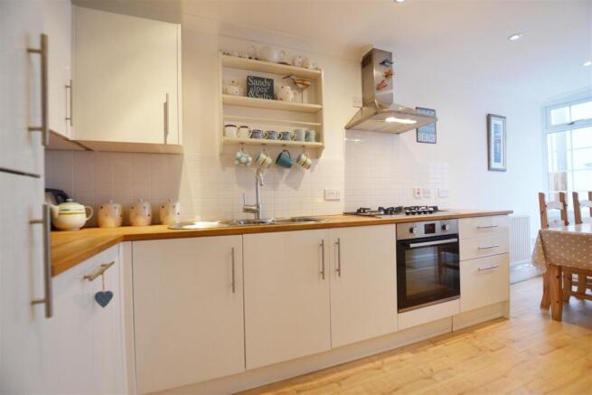 kitchen diner (2).jpg