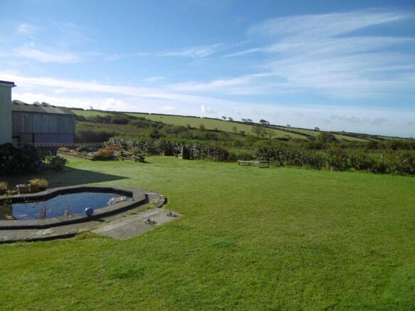 Rear Garden 2.jpg