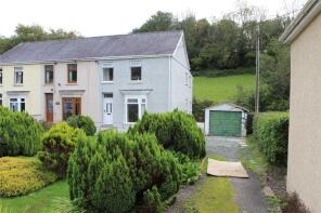 Tanybryn, Station Road, Nantgaredig, Carmarthen SA32 7LG