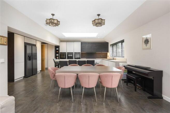 Hillpark Avenue 2
