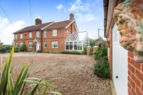 2, Arthurs Cottages, Wymondham Road, Wymondham NR18 0RZ