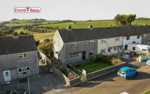 5, Maesolbri, Llanybri, Carmarthen SA33 5HE