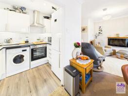 107, St James Oaks, Trafalgar Road, Gravesend DA11 0QU