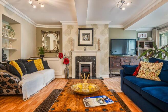 Living/dining room