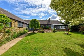 2, Manor Farm, Cheltenham GL54 2NB