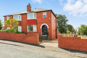 8, Vickers Avenue, South Elmsall, Pontefract WF9 2LN