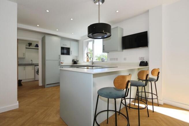 LIVING KITCHEN DINING
