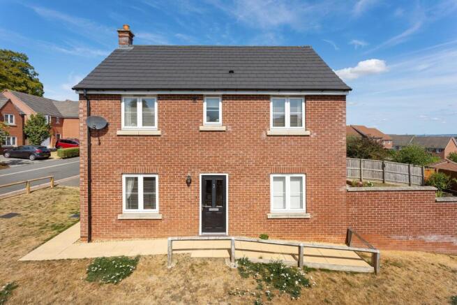 2 Headland Rise-18.jpg