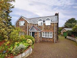 Holly Lodge, Access To Talskiddy Farm, Talskiddy, St. Columb TR9 6EB