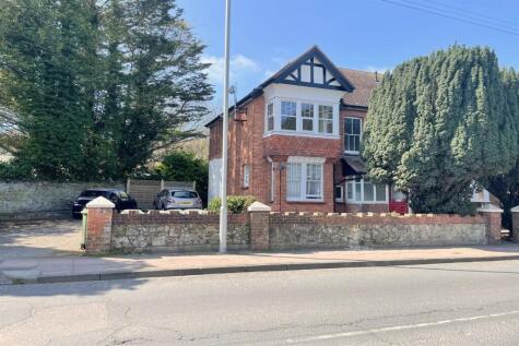 Lewes Road, Eastbourne, BN21