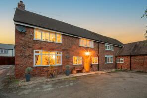 Nixon Mews, Kingsley Road, Crowton, Northwich CW8 2RW