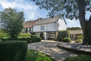 Vyne House, Lordsvale Court, Kennel Hill, Dover CT15 5AX