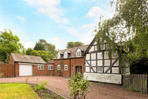 Yew Tree House, Alcester Road, Kington, Worcester WR7 4DD