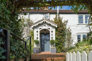 1, Glencoe Cottages, Main Road, Newport PO30 3ER