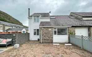 6, Craig Madog, Porthmadog LL49 9TG