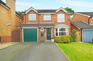 19, Felton Grove, Hillfield, Solihull B91 3GD