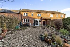 3, Manor Farm Yard, Leicester LE7 9LT