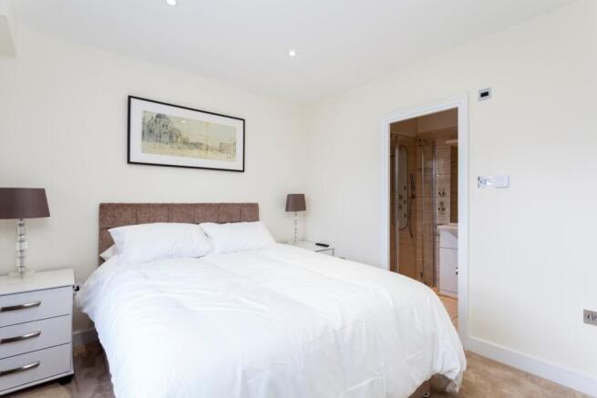 bedroom (Large)
