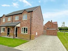 10, Leys Field, Warwick CV35 0FN