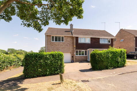 Washington Court, Thrapston