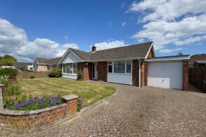 4, Beacon Way, Lympne CT21 4LJ