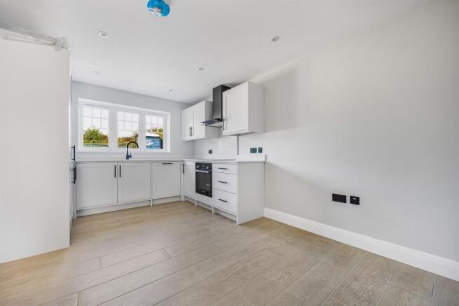 Fitted Kitchen/Dinin