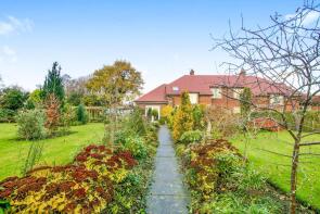 1, Woodside, Macclesfield SK11 9LG