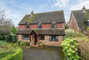 24, Eggars Field, Bentley, Farnham GU10 5LD