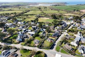 Shoals, Trewint Lane, Rock, Wadebridge PL27 6NP