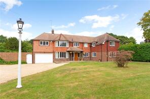 Woodland House, Batts Bridge Road, Uckfield TN22 3XR