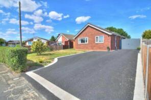 8, Falcon Close, Eagle, Lincoln LN6 9DX