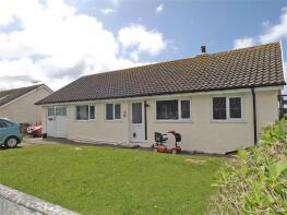 Brentwood, Llewelyn Drive, Fairbourne LL38 2DQ