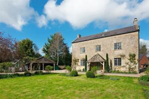 Berkeley House, Road From Todenham Road To A3400, Moreton-in-marsh GL56 9NY