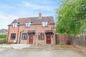 The Beehive, Old Croft Cottages, Staythorpe Road, Rolleston NG23 5SG