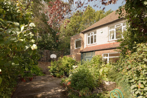 Pelham Close, Camberwell, London, SE5