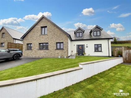 Pludds Meadow, Laugharne, Carmarthen