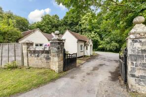 Rowfant Lodge, Wallage Lane, Rowfant RH10 4NG