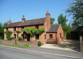 Rambler Cottage, Earls Common Road, Redditch B96 6SY