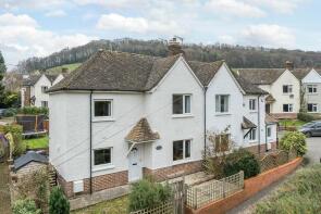 2, Lampern View, Dursley GL11 5TD