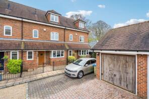 8, East Arms Place, Hurley, Maidenhead SL6 5LE