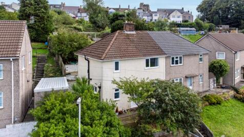 Heol Gwynno, Llantrisant, CF72