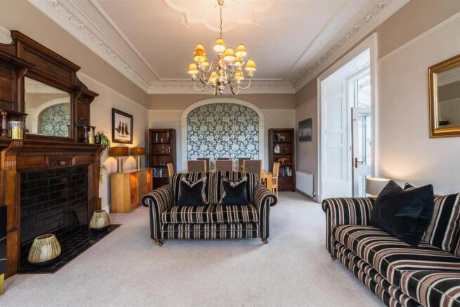 Living/Dining Room