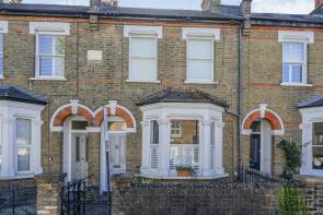 5a, Halifax Road, Enfield EN2 0PP