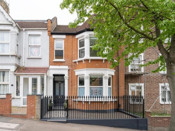 Falmer Road, E17
