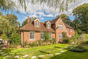 Gatwick Bridge, Lombard Street, Godalming GU8 6BH