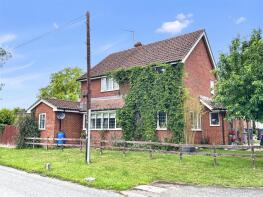 1 Satu, The Steadings, Salisbury SP4 6BH