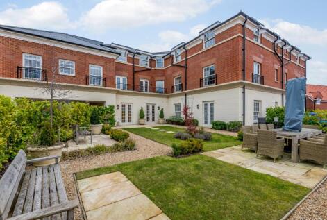 Fleur De Lis, Hartley Wintney