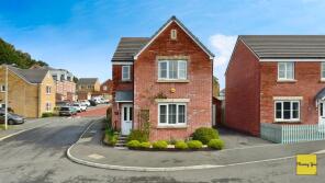 19, Heol Cynfeli, Rhos, Swansea SA8 3FD