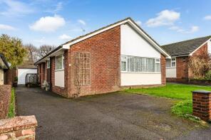 5, St James Close, Clanfield, Waterlooville PO8 0JY